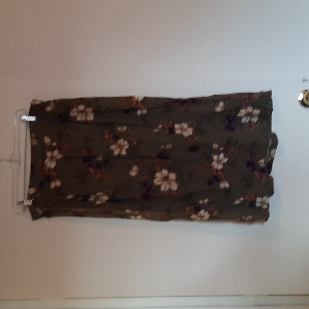 Green Floral Jacyln Smith Plus Skirt